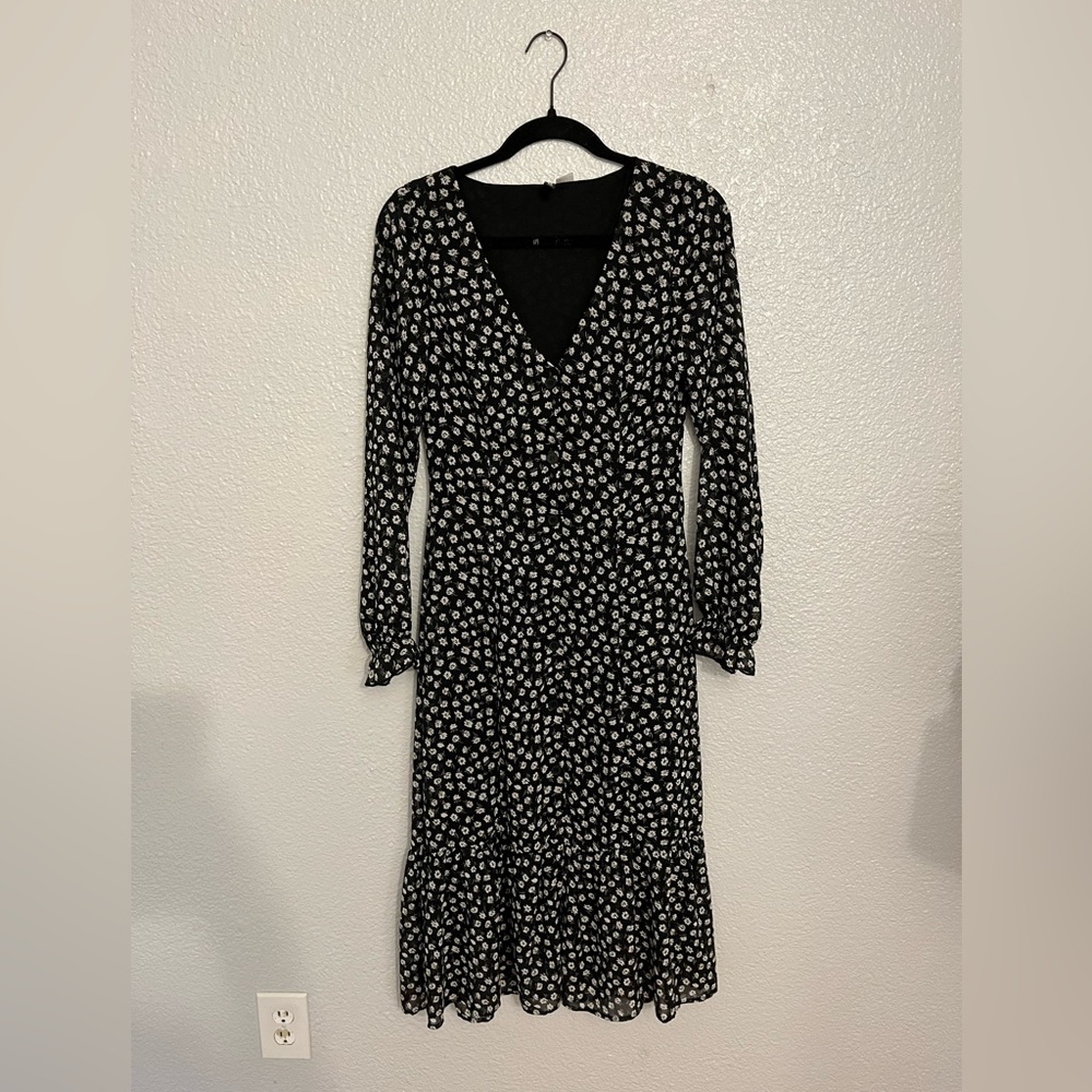 Women’s long sleeve v neck button down dress